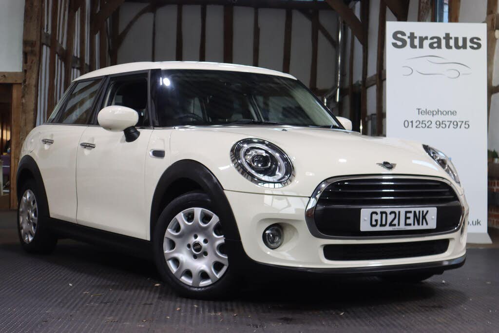 2021 MINI Mini 1.5 One Classic 5d
