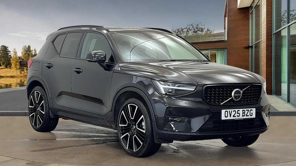 2025 Volvo XC40 2.0 B3 Ultra (Bright