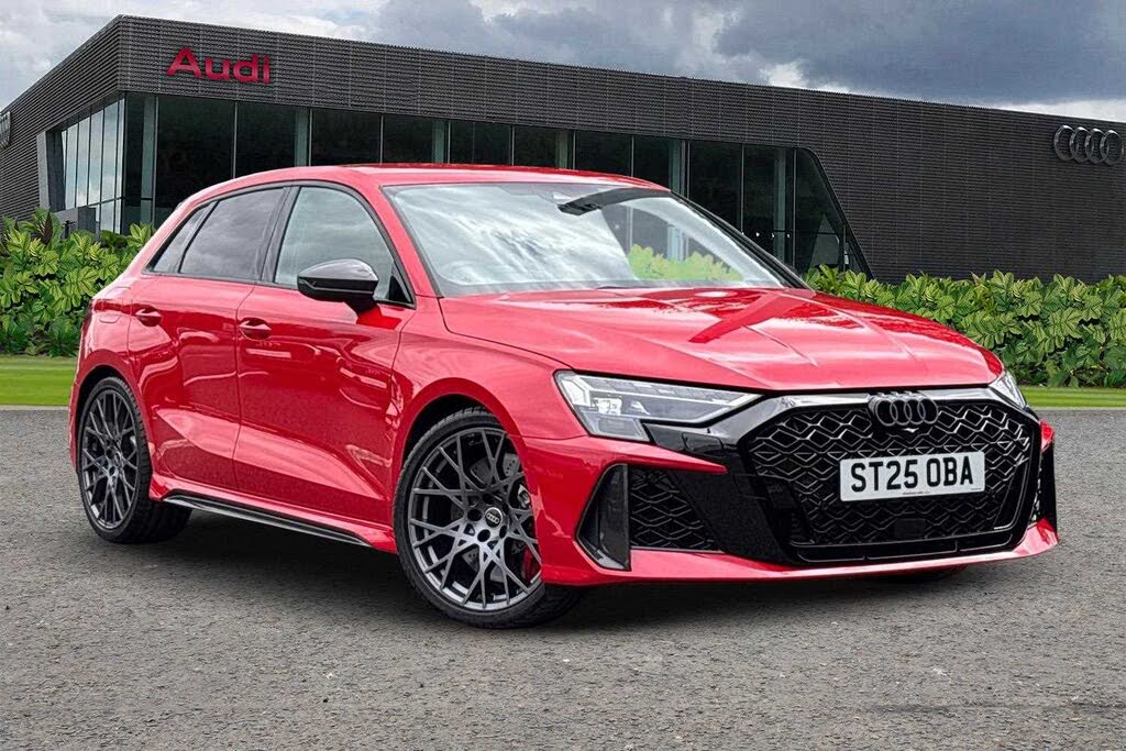 2025 Audi RS3 2.5 TFSI Carbon Black Sportback 5d