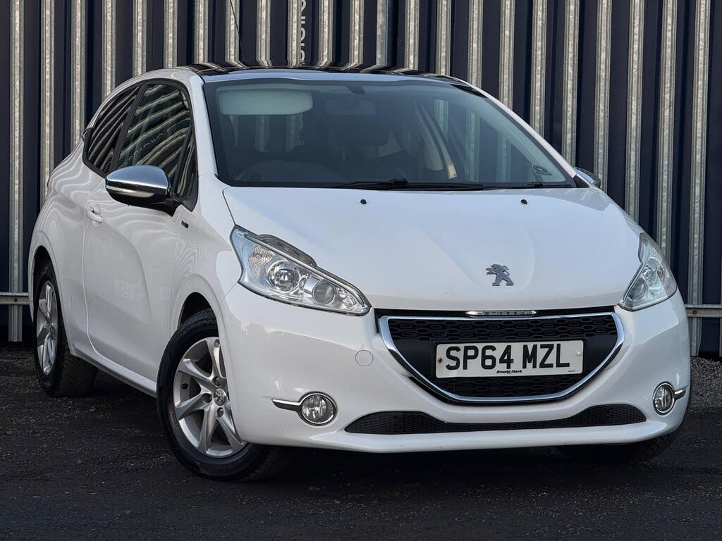 2015 Peugeot 208 1.2 Style PureTech 3d