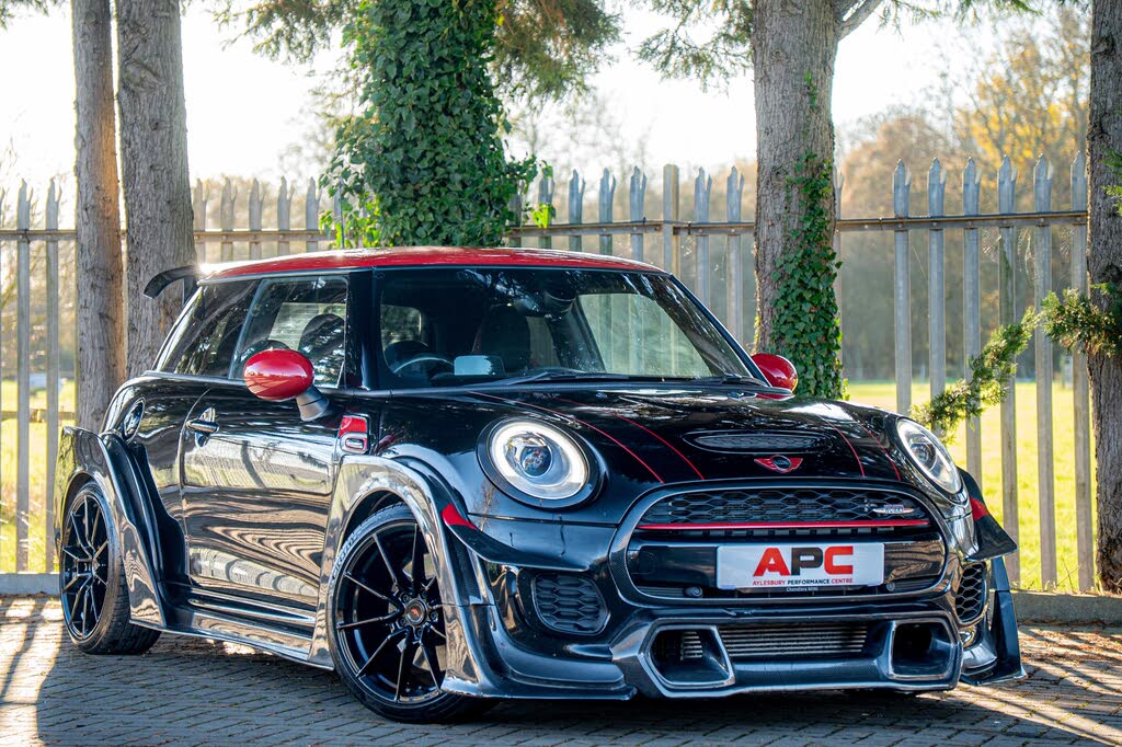 2017 MINI Mini 2.0 John Cooper Works (s/s) Hatchback 3d