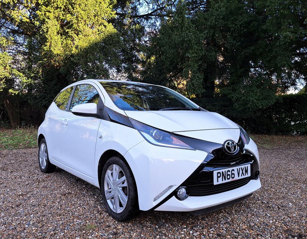 2016 Toyota AYGO 1.0 VVT-i x-pression 5d