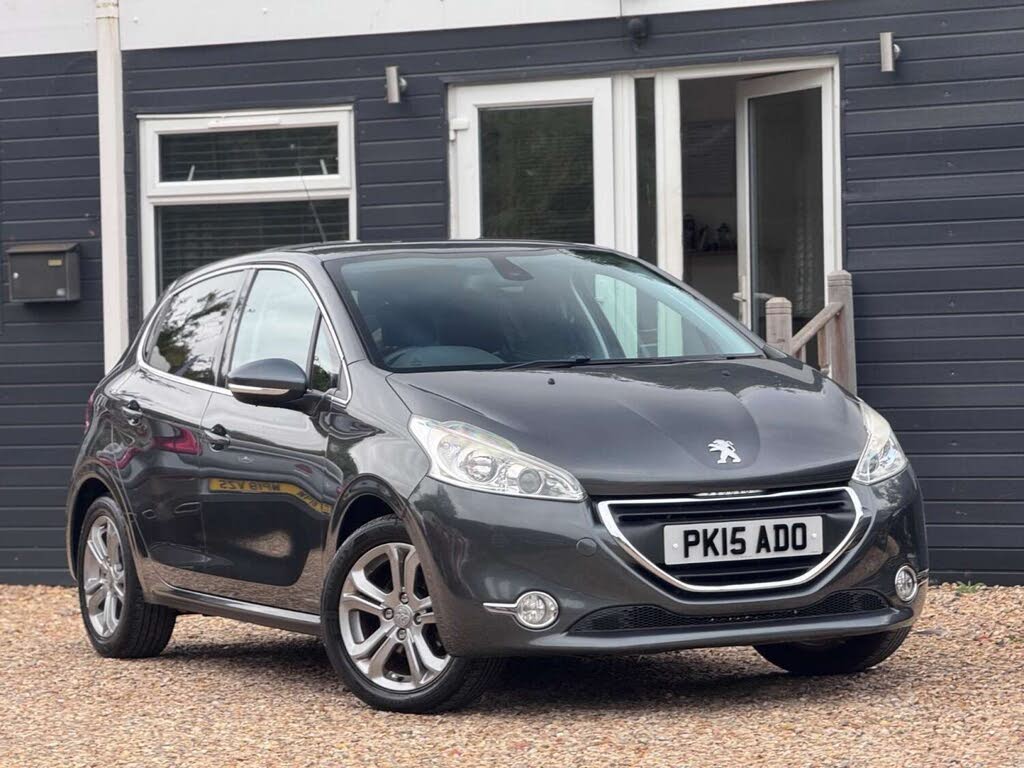 2015 Peugeot 208 1.2 PureTech Allure (82bhp) 5d