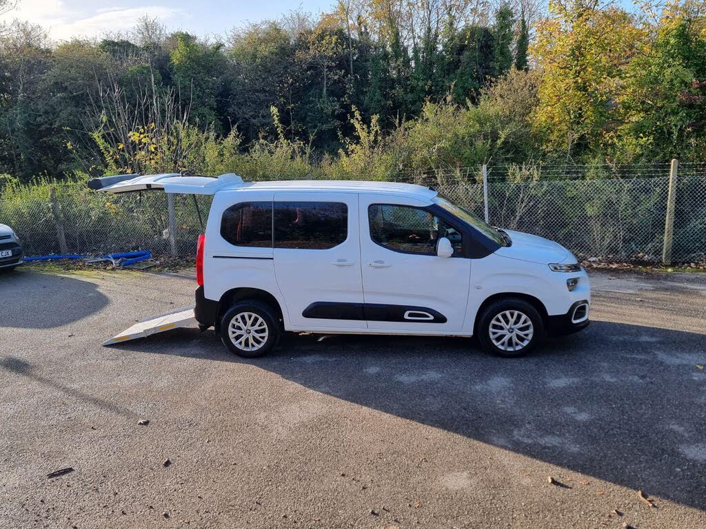 2021 Citroen Berlingo 1.2 PureTech Feel M Size (130ps) EAT8