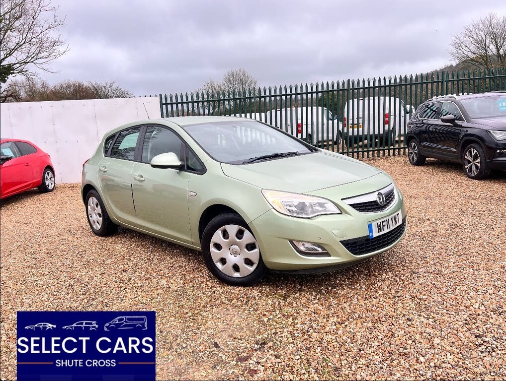 2011 Vauxhall Astra 1.6 Exclusiv 16v VVT (115ps) Hatchback 5d auto