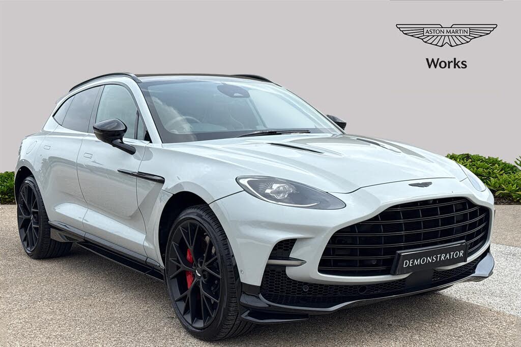 2025 Aston Martin DBX 4.0 V8