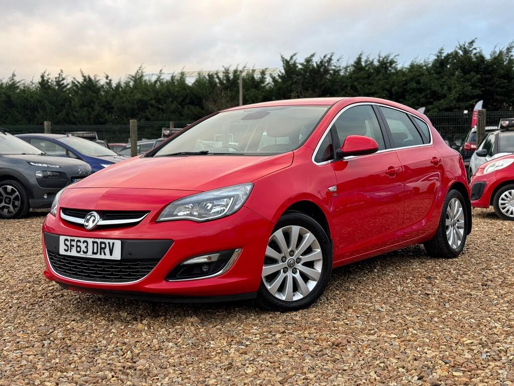 2013 Vauxhall Astra 2.0TD Elite ecoFLEX (s/s) Hatchback
