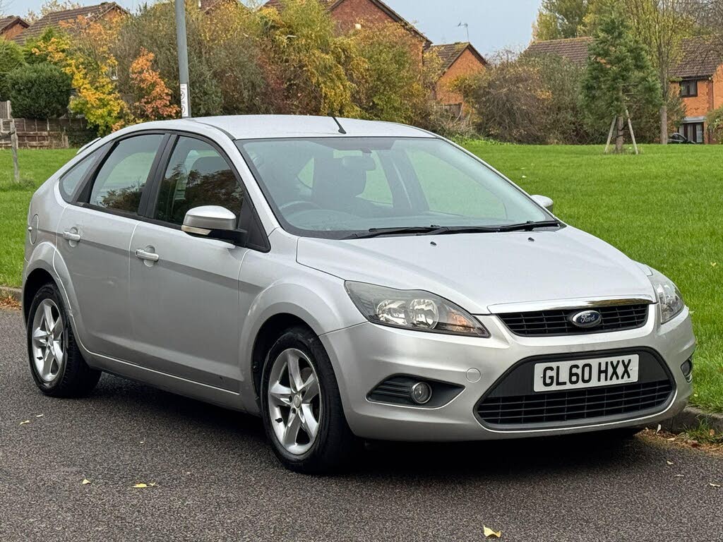 2010 Ford Focus 1.6 Zetec Hatchback 5d auto