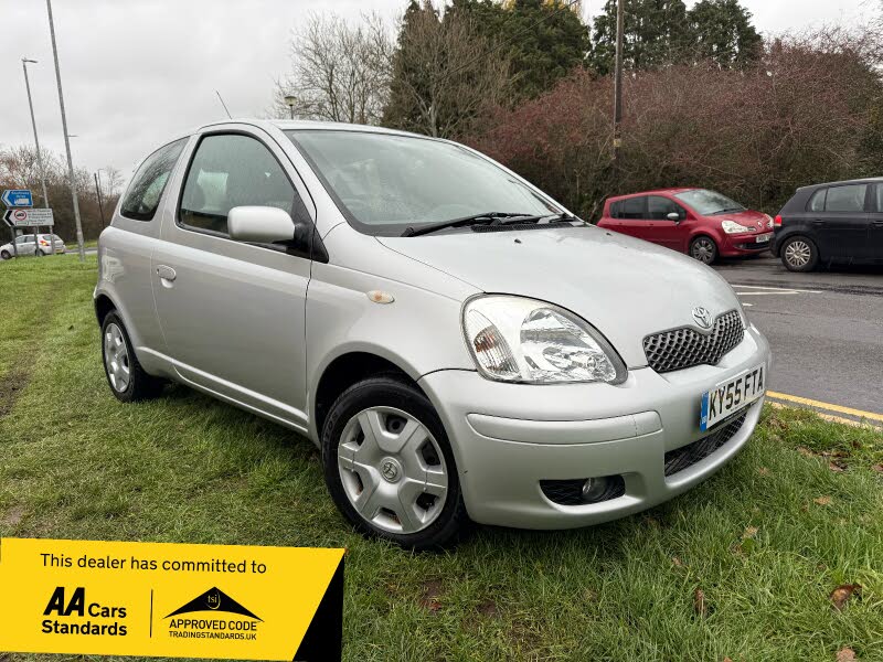 2005 Toyota Yaris 1.0 Colour Collection 3d