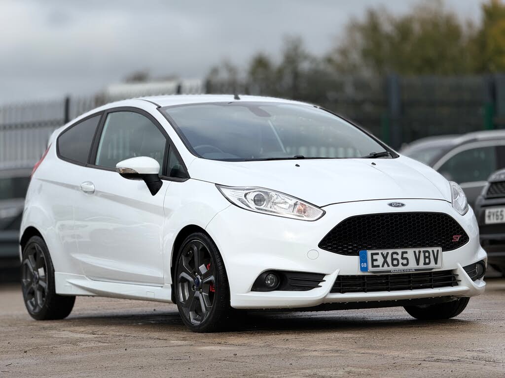 2015 Ford Fiesta 1.6 ST 3