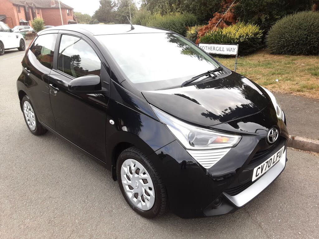 2020 Toyota AYGO 1.0 VVT-i x-play (TSS)