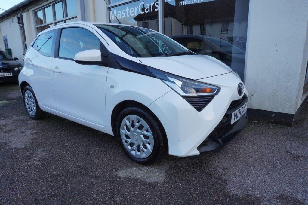 2021 Toyota AYGO 1.0 VVT-i x-play (TSS)