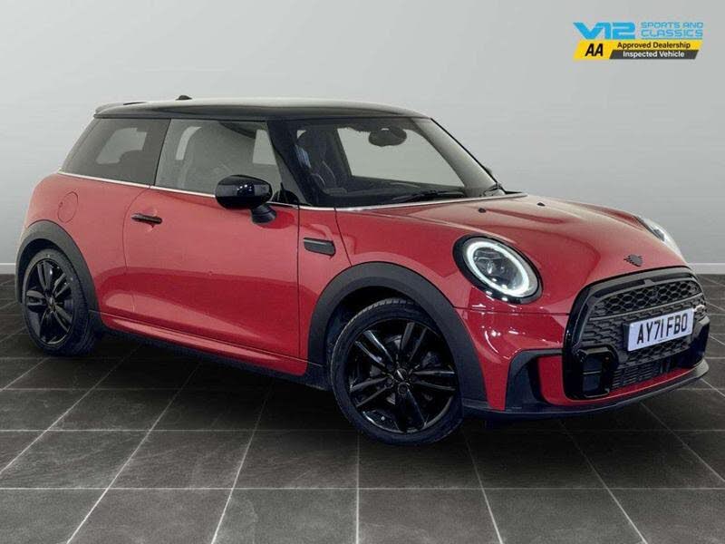 2022 MINI Mini 1.5 Cooper Sport Hatchback 3d