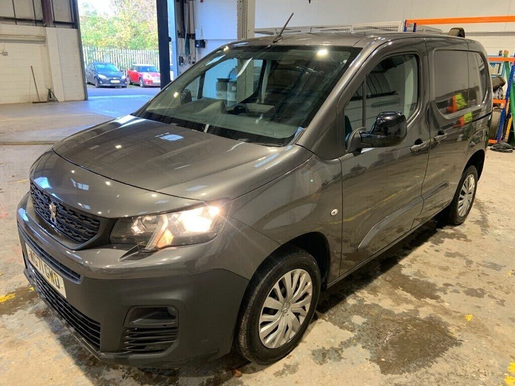 2021 Peugeot Partner 1.5 BlueHDi 1000 Professional Premium (100PS)(Eu6d)