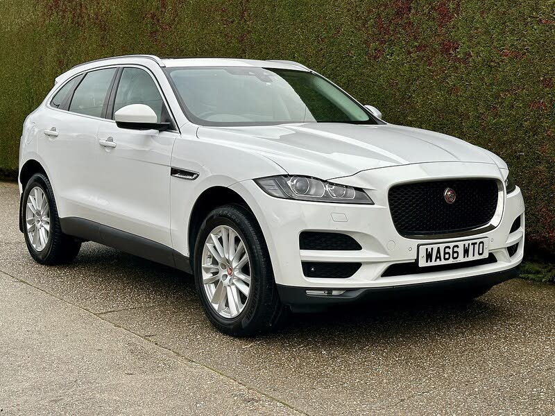 2016 Jaguar F-PACE 2.0 i4D Portfolio (AWD)