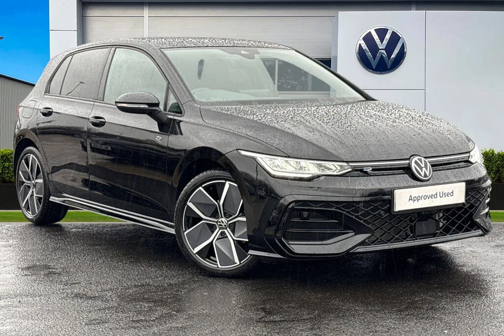 2025 Volkswagen Golf 1.5 TSI R-Line Hatchback