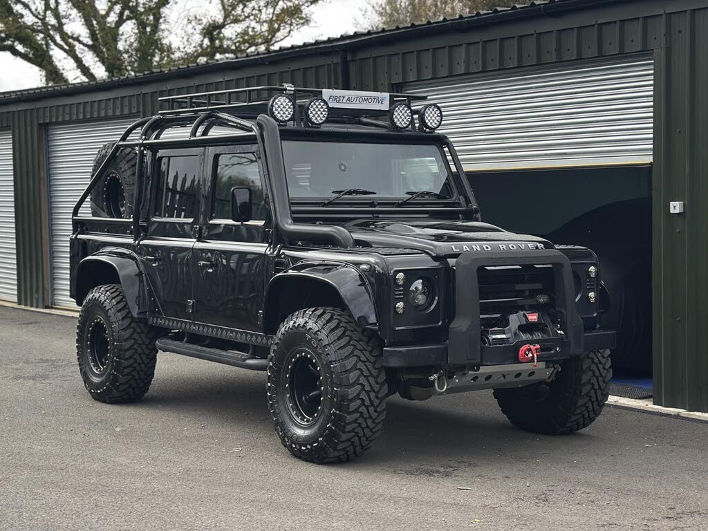 2011 Land Rover 110 Defender 2.4TD XS Utility Station Wagon 5 drs