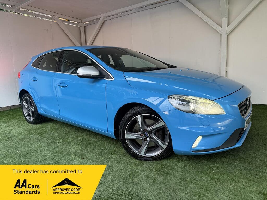 2015 Volvo V40 2.0TD D4 R-Design Lux