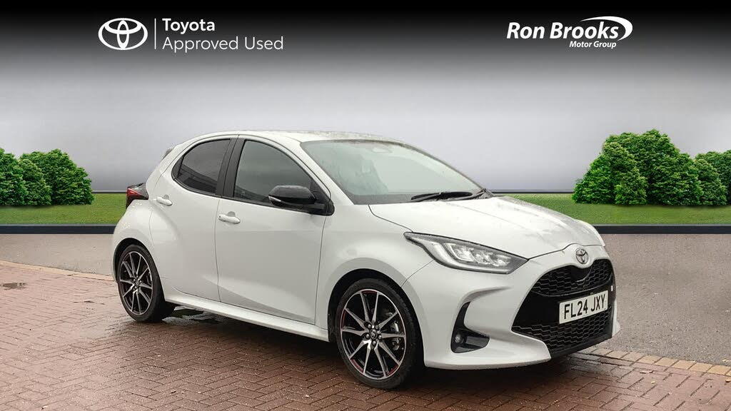 2024 Toyota Yaris 1.5 VVT-i GR Sport (128bhp)