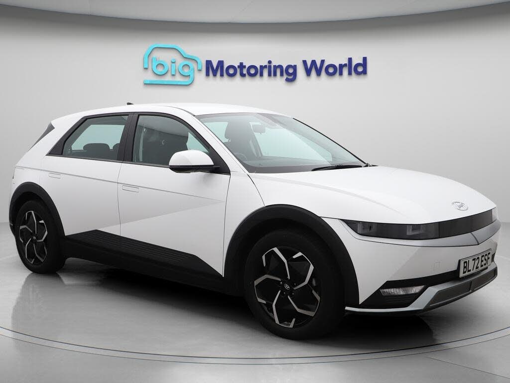 2022 Hyundai IONIQ 5 E SE Connect