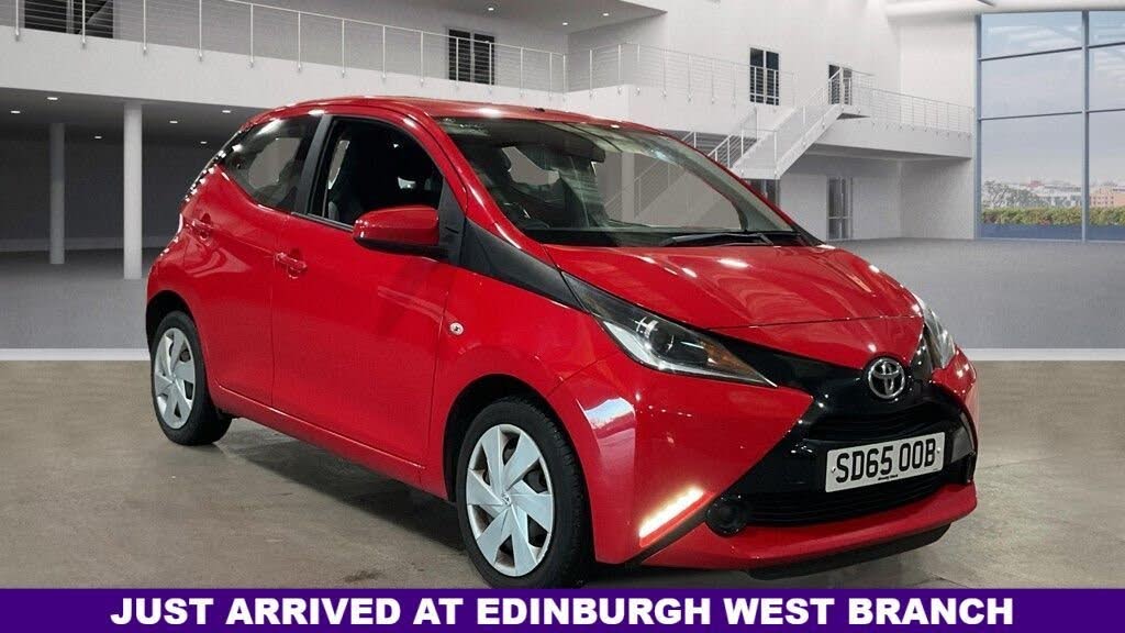 2015 Toyota AYGO 1.0 VVT-i x-play 5d
