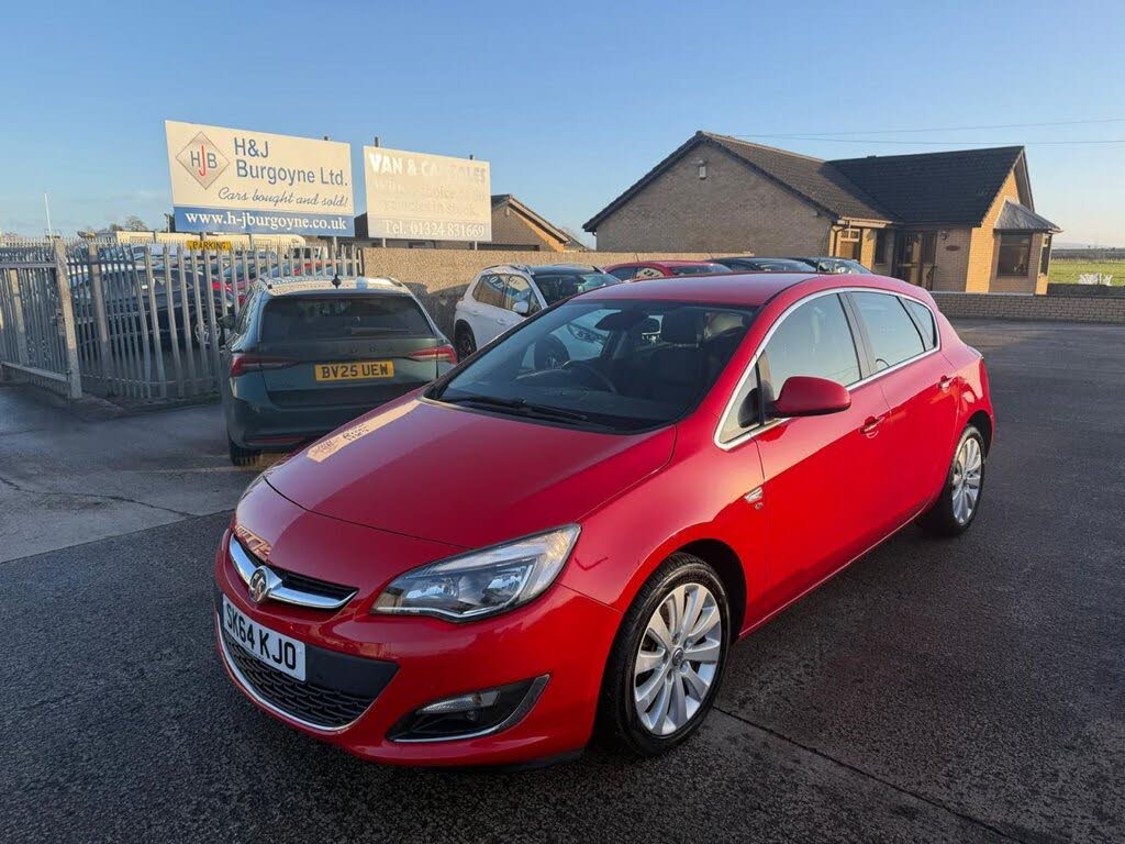 2014 Vauxhall Astra 2.0TD Elite 16v ecoFLEX (s/s) Hatchback