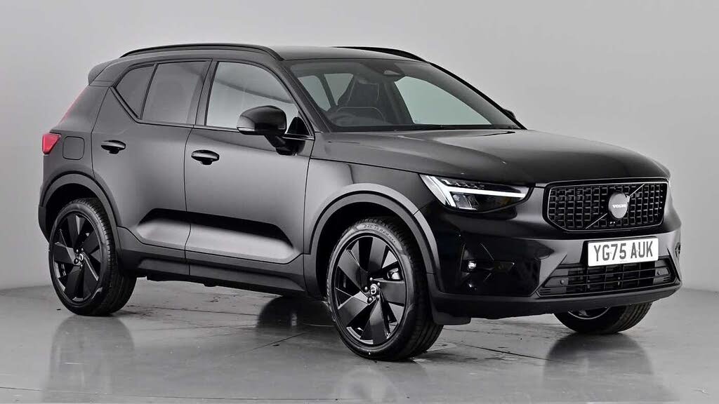 2025 Volvo XC40 2.0 B3 Plus Pro Black Edition