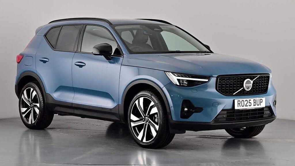 2025 Volvo XC40 2.0 B3 Ultra (Bright
