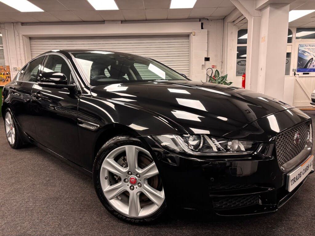 2016 Jaguar XE 2.0d Portfolio (180ps) Auto