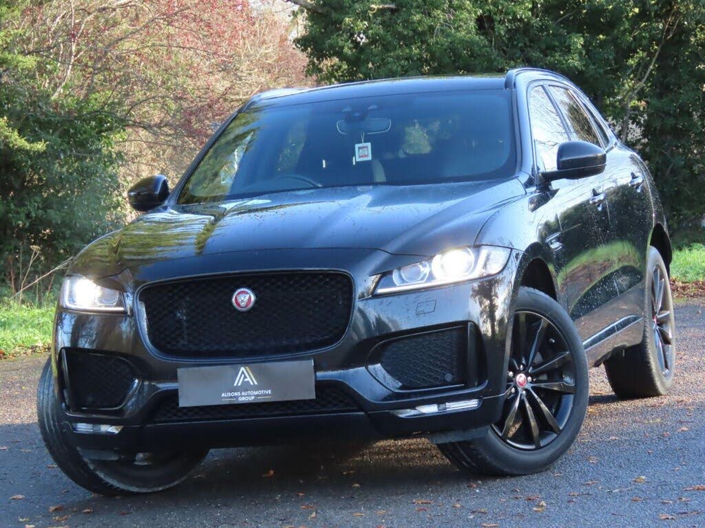 2019 Jaguar F-PACE 2.0 i4D Chequered Flag (180ps)