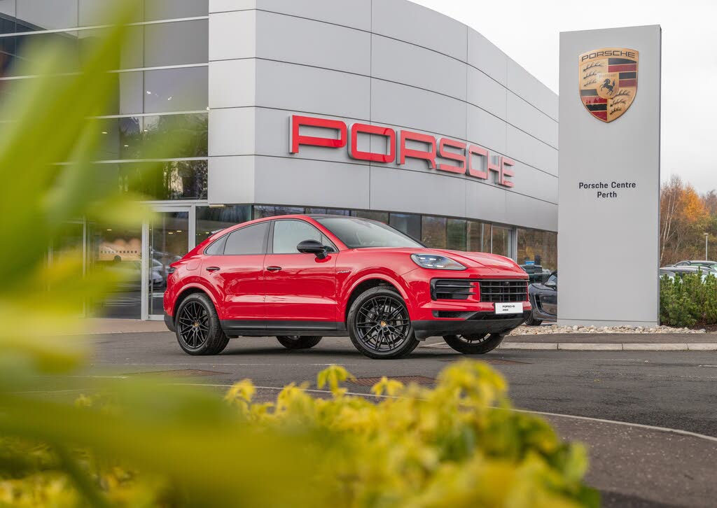 2024 Porsche Cayenne 3.0 V6 E-Hybrid (470ps) Coupe