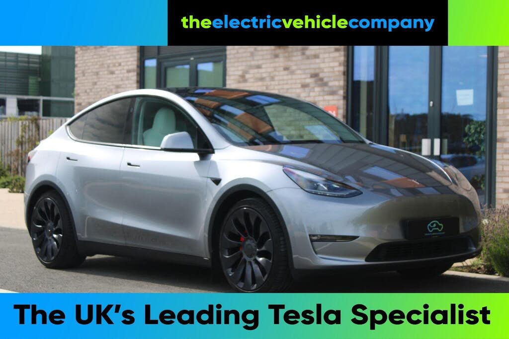 2025 Tesla Model Y E Performance