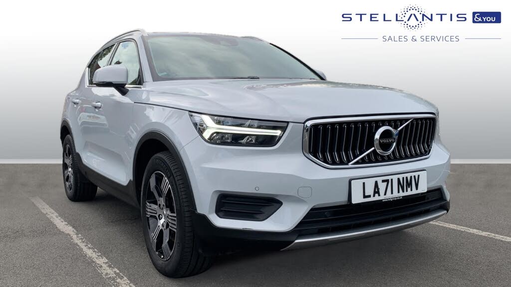 2022 Volvo XC40 2.0 B4 Inscription AWD
