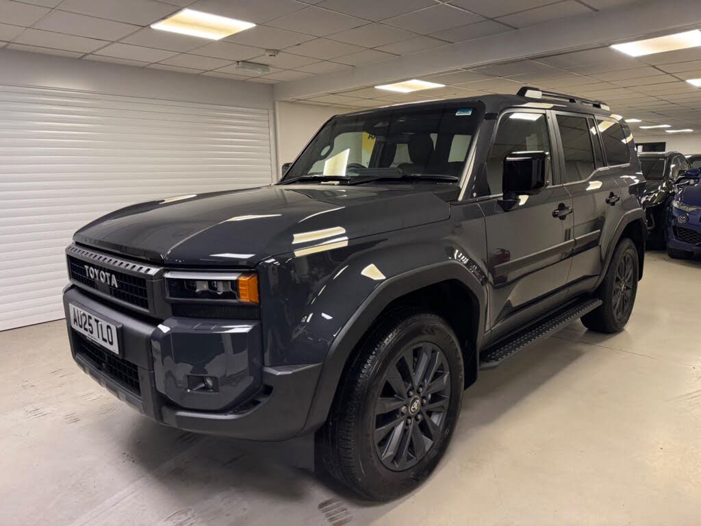 2025 Toyota Land Cruiser 2.8D-4D Invincible