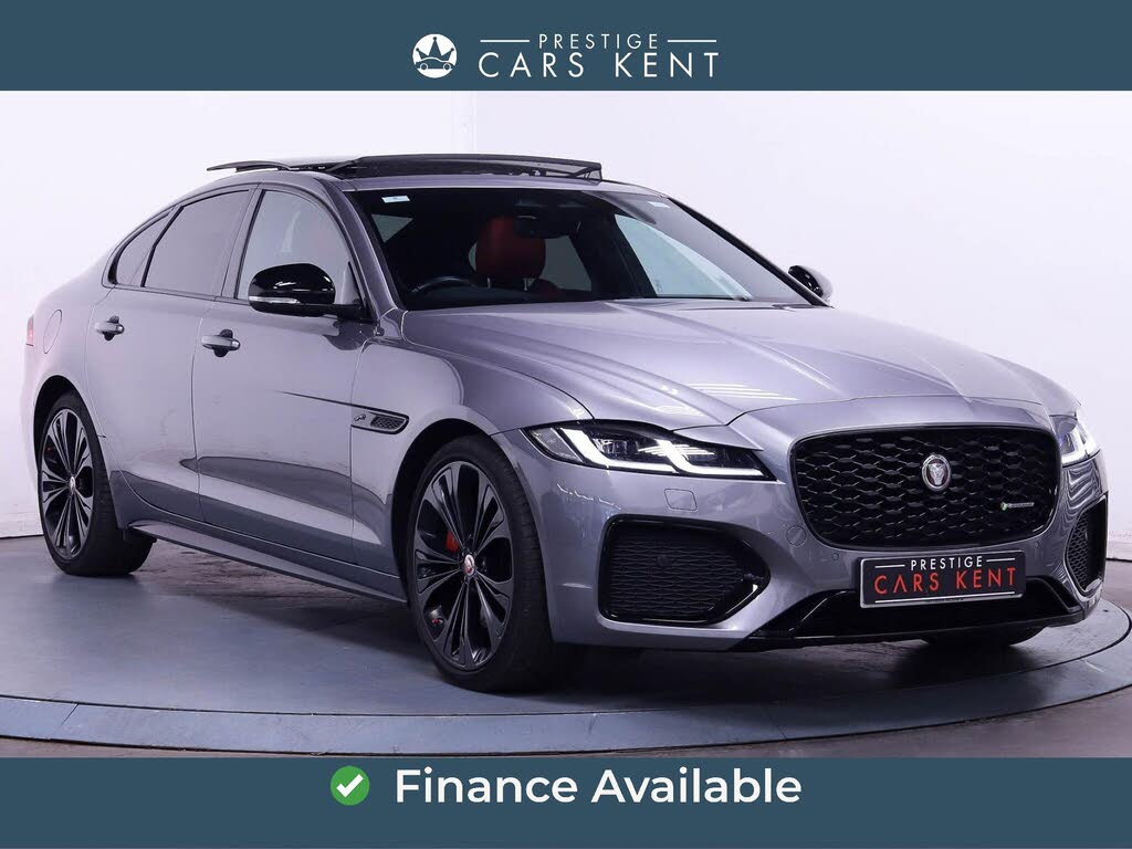 2022 Jaguar XF 2.0 D200 R-Dynamic Black Saloon 4d