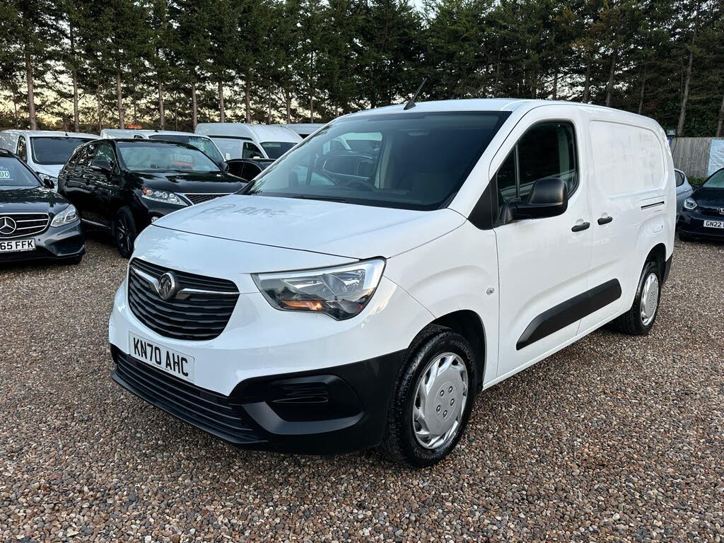 2020 Vauxhall Combo 1.5CDTi Edition 2300 (100PS)(EU6d-T) L2H1 Panel