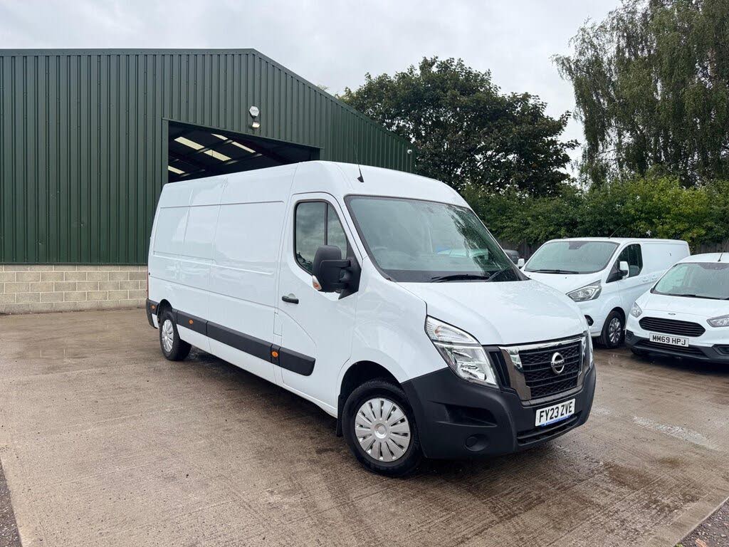 2023 Nissan Interstar