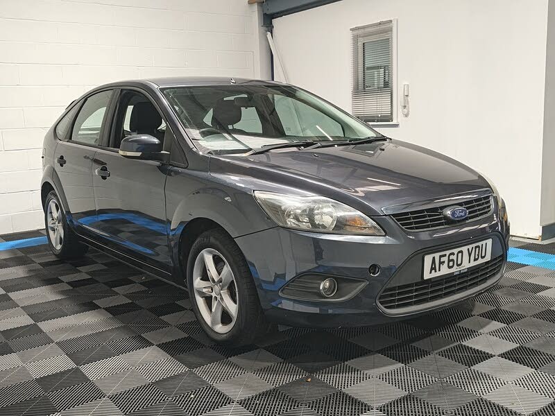 2010 Ford Focus 1.6 Zetec Hatchback 5d auto