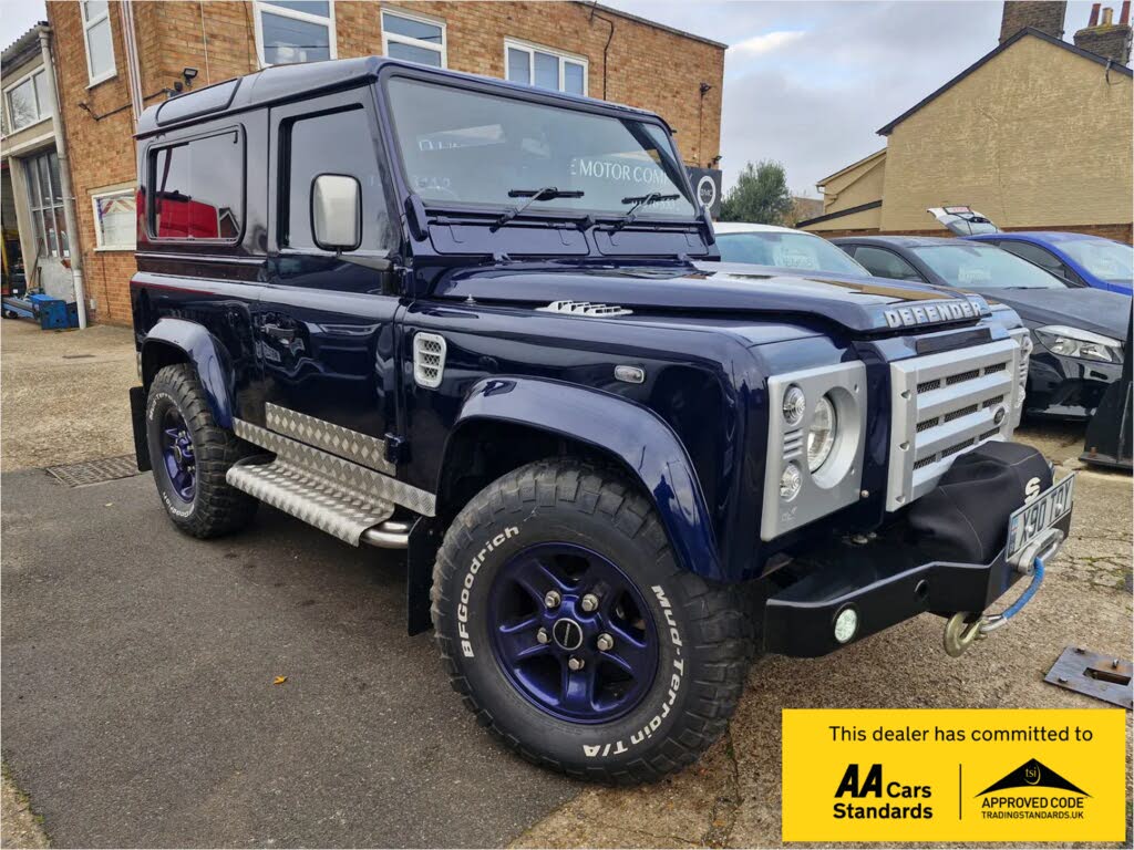 2004 Land Rover 90 Defender 2.5TD County Td5 (120bhp) 4X4 Td5 Station Wagon 3d
