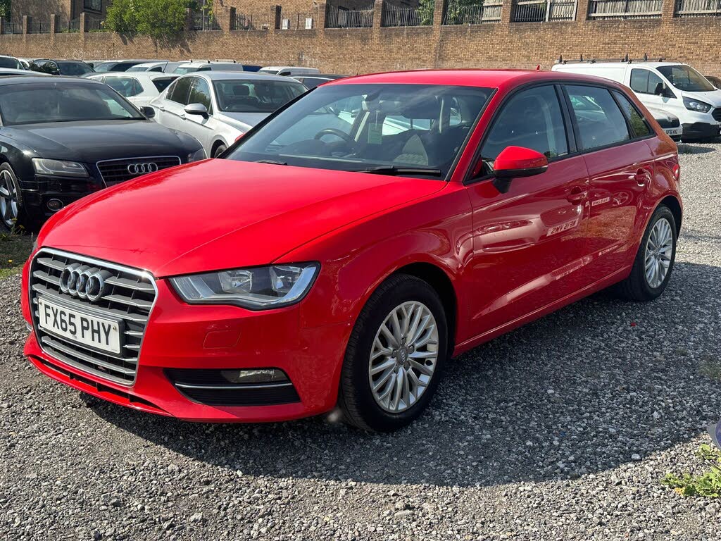 2015 Audi A3 2.0 TDI SE Technik Sportback 5d