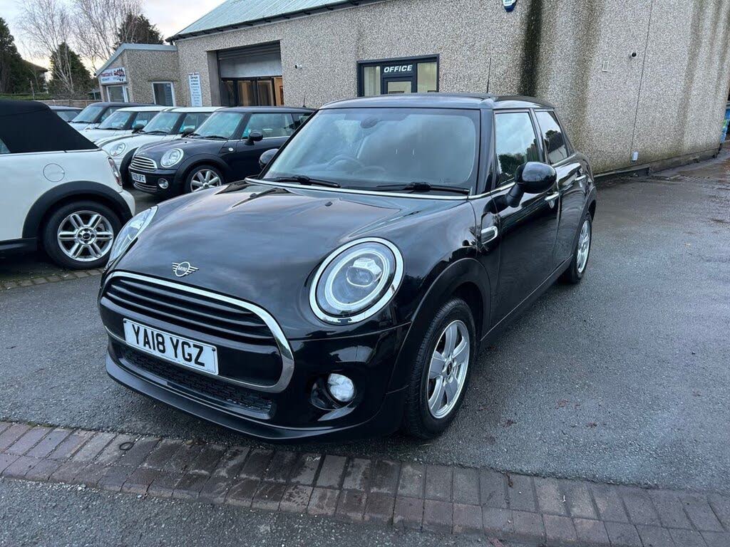 2018 MINI Mini 1.5 Cooper Series II (s/s) Hatchback 5d