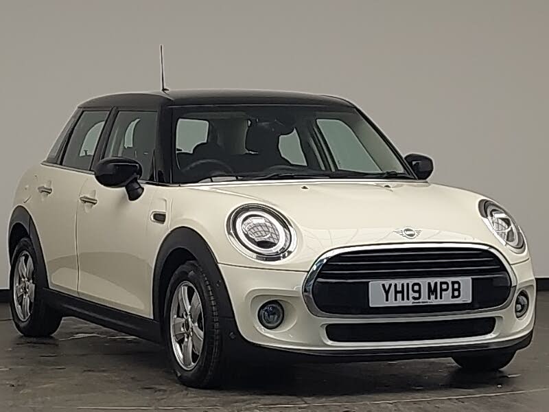 2019 MINI Mini 1.5 Cooper Classic Hatchback 5d Auto