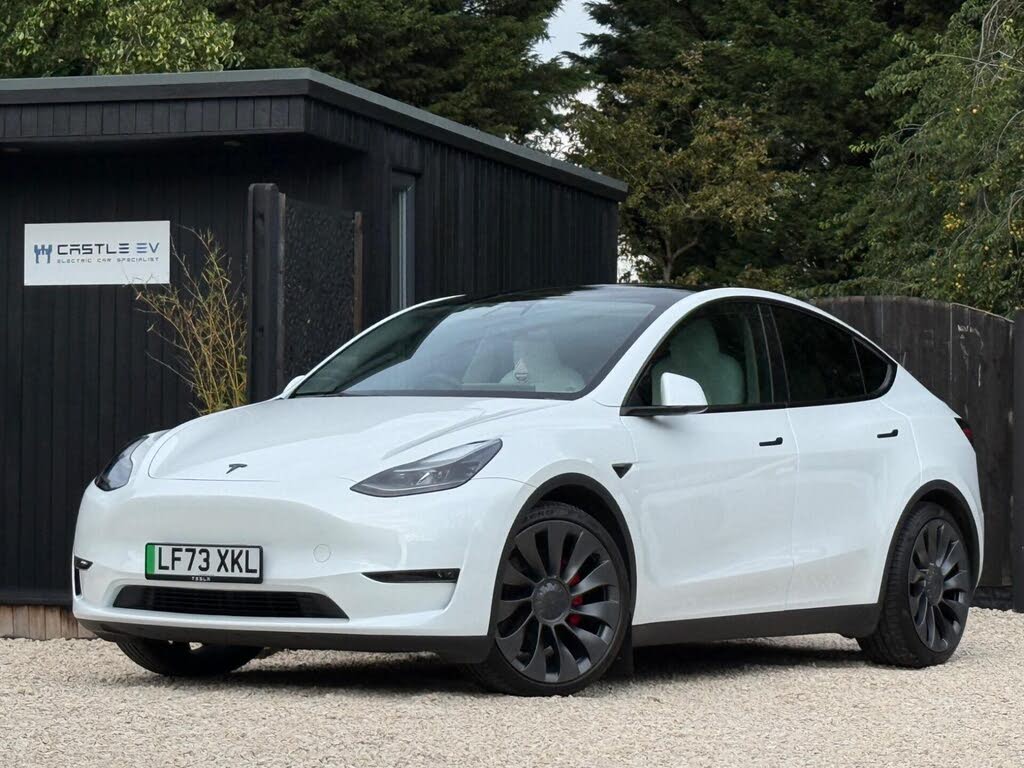2023 Tesla Model Y E Performance