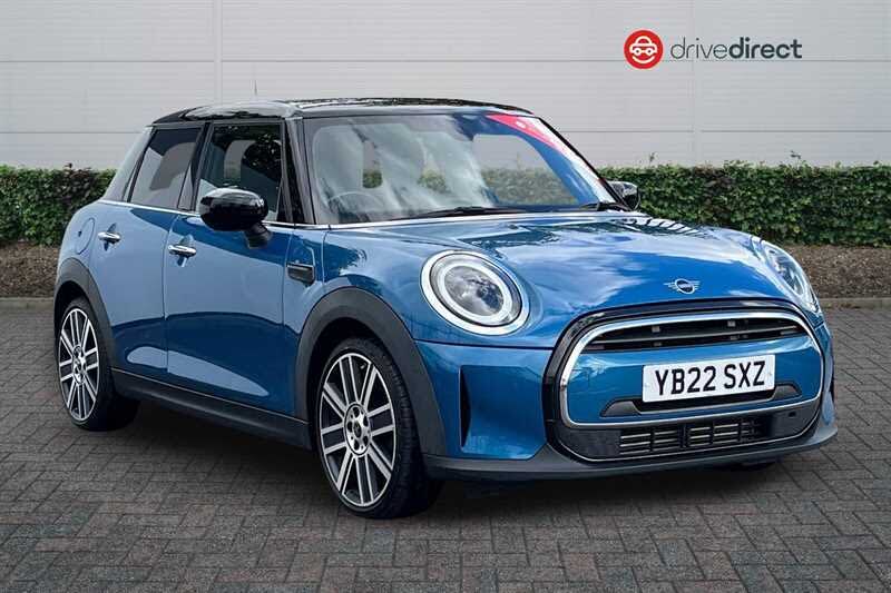 2022 MINI Mini 1.5 Cooper Exclusive Hatchback 5d