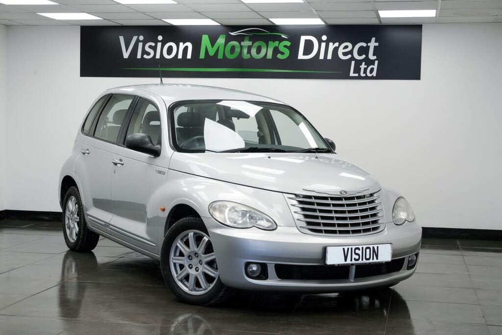 2006 Chrysler PT Cruiser 2.4 Touring Hatchback 5d auto