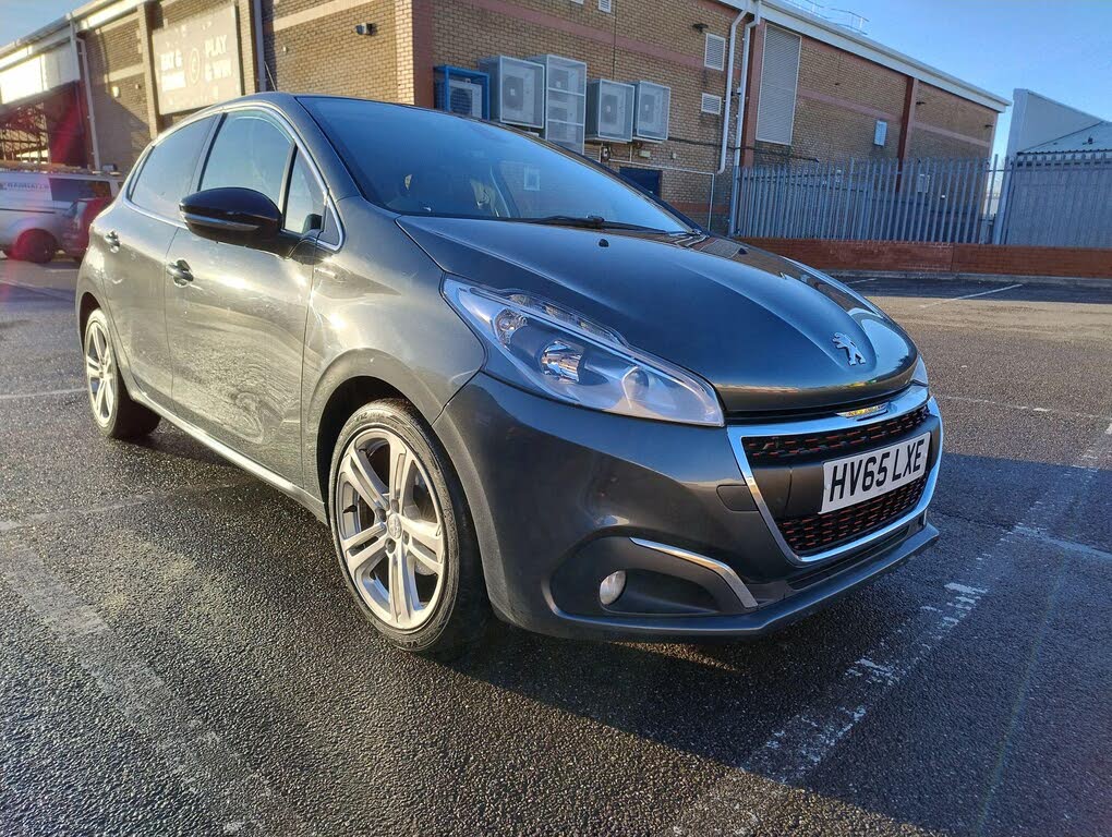 2015 Peugeot 208 1.2 PureTech GT Line 5d