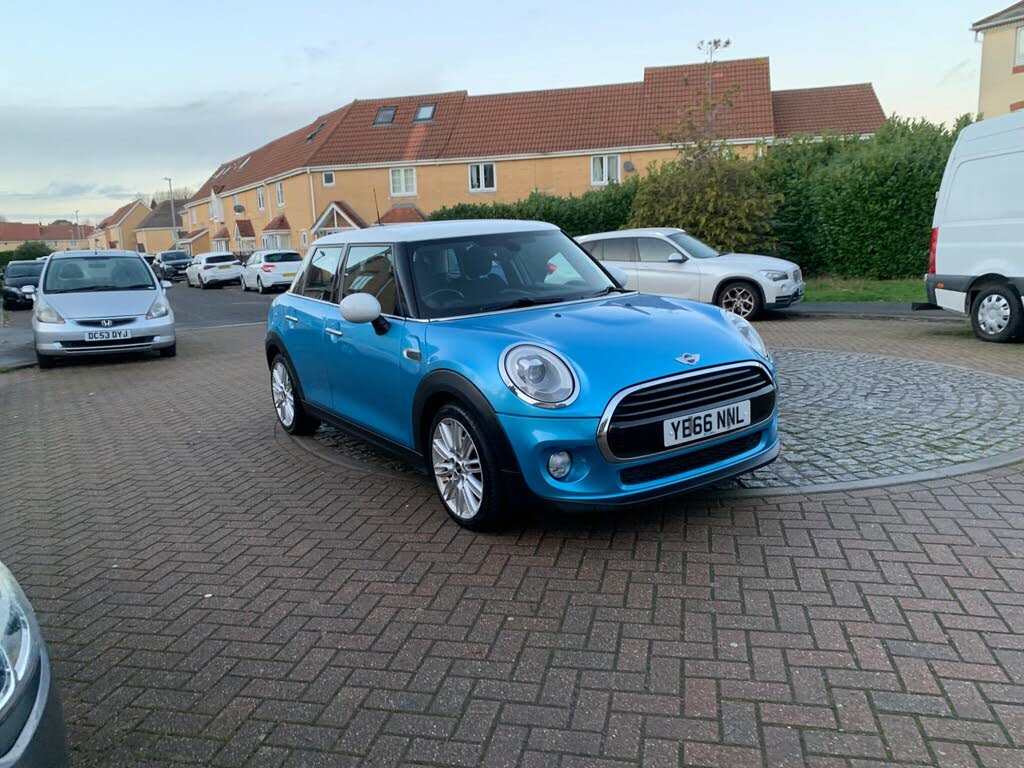 2016 MINI Mini 1.5TD Cooper D (s/s) Hatchback 5d Auto