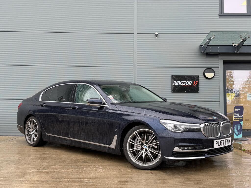 2018 BMW 7 Series 2.0 740Le Exclusive 1997cc