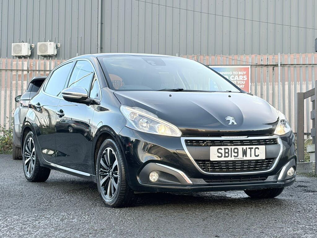 2019 Peugeot 208 1.5 BlueHDi Tech Edition