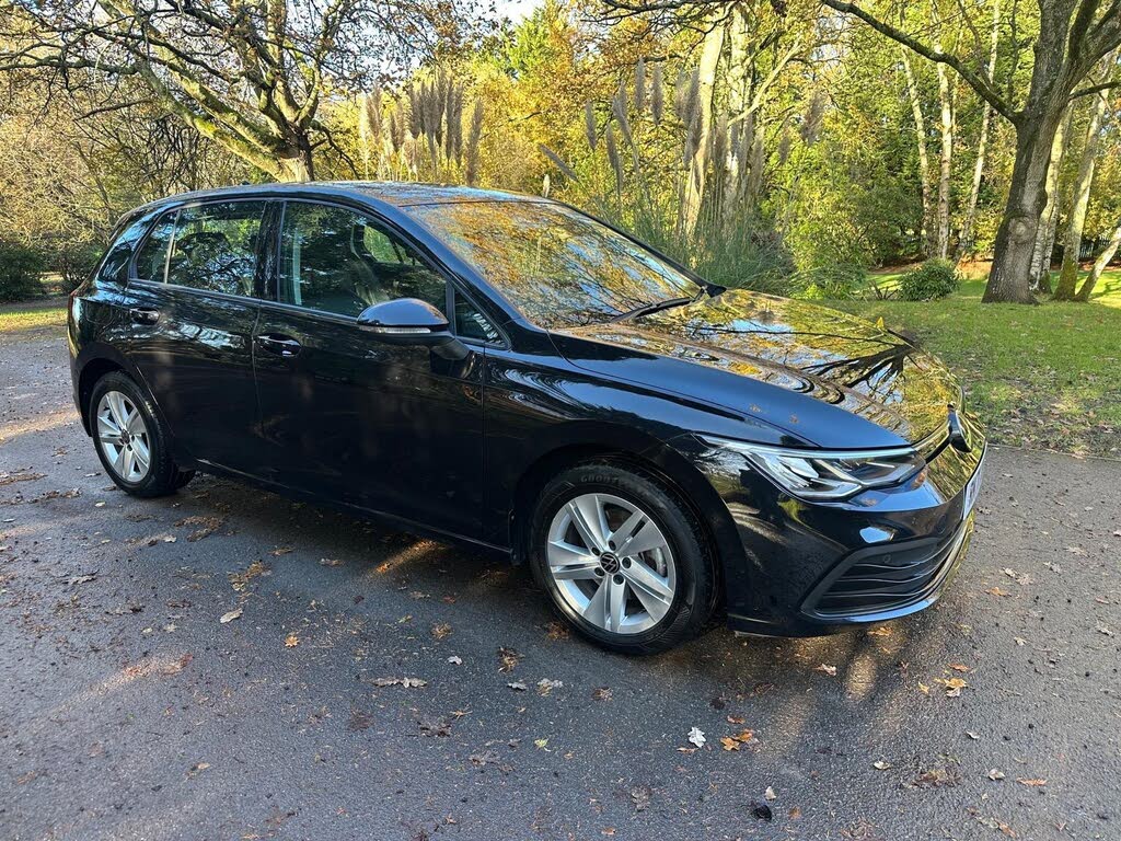 2021 Volkswagen Golf 1.5 eTSI Life (130ps) Hatchback